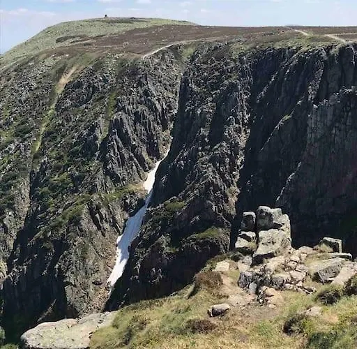 Apartmán Sweet Cieplice Mountain View By The Main Park And Thermal Pools