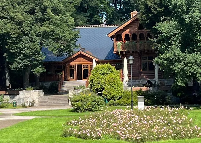 Apartmán Sweet Cieplice Mountain View By The Main Park And Thermal Pools